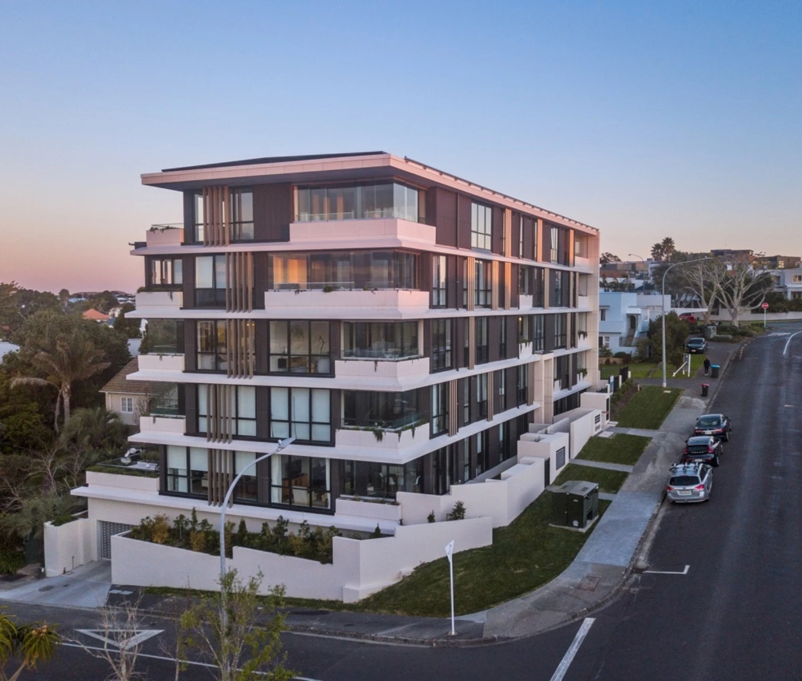 Lincoln Road Apartments